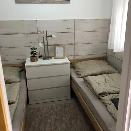 Mora 3. Apartment Kiskunfelegyhaza